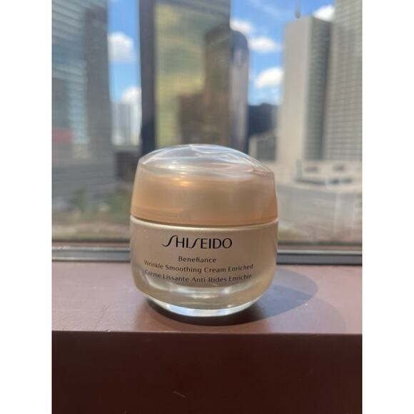 Shiseido Benefiance Wrinkle Smoothing Creme Enriched